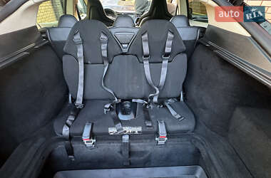 Лифтбек Tesla Model S 2013 в Виннице
