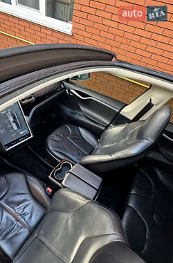 Лифтбек Tesla Model S 2013 в Виннице