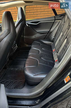 Лифтбек Tesla Model S 2013 в Виннице