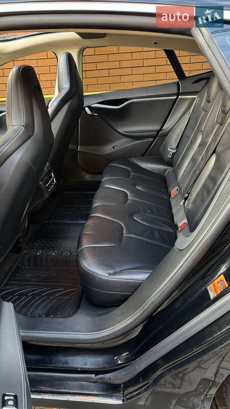 Лифтбек Tesla Model S 2013 в Виннице фото 34 Лифтбек Tesla Model S 2013 в Виннице
