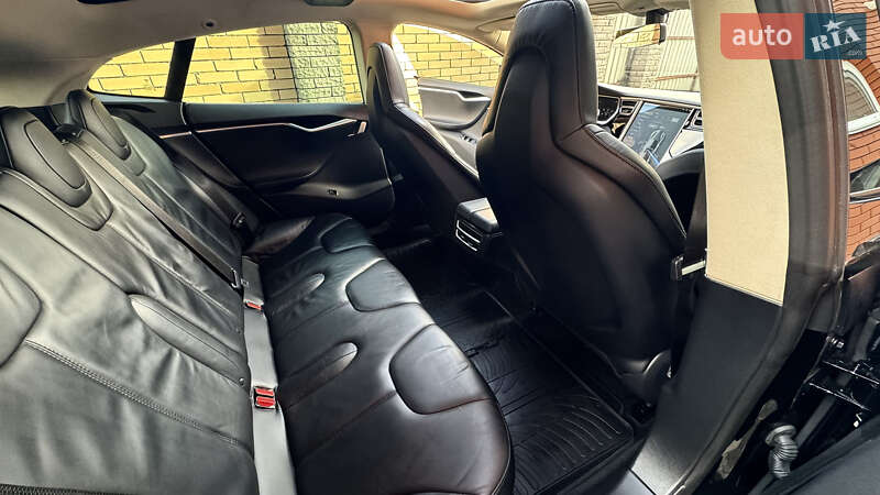 Лифтбек Tesla Model S 2013 в Виннице фото 40 Лифтбек Tesla Model S 2013 в Виннице