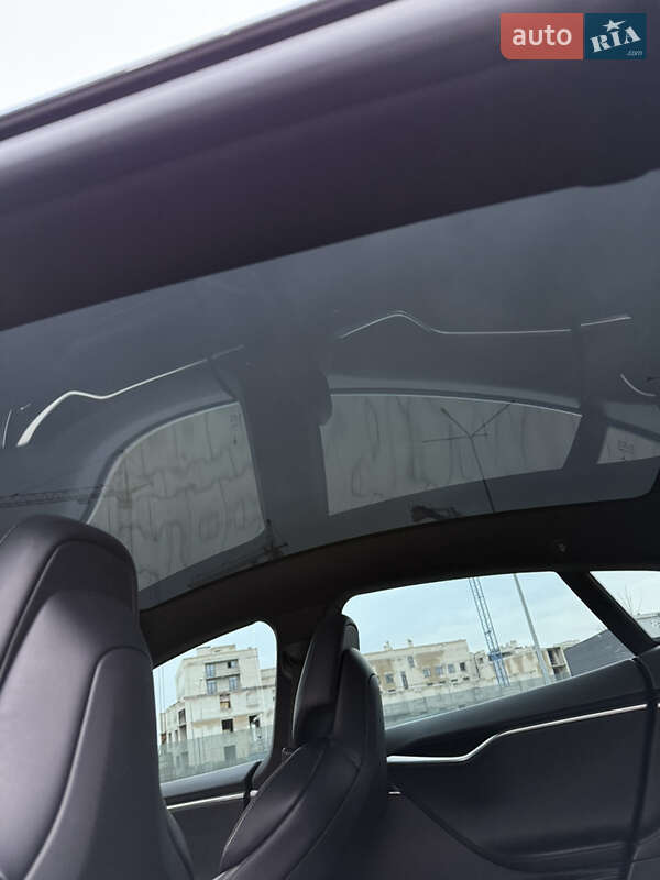 Лифтбек Tesla Model S 2017 в Харькове