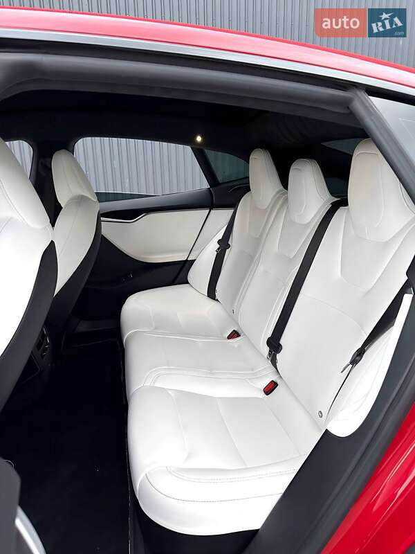 Лифтбек Tesla Model S 2020 в Харькове