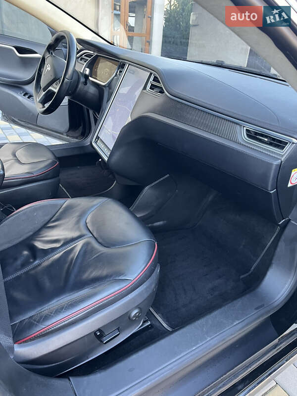 Лифтбек Tesla Model S 2013 в Корце фото 17 Лифтбек Tesla Model S 2013 в Корце