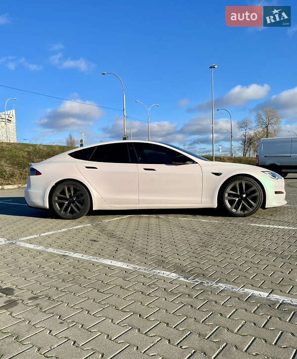Лифтбек Tesla Model S 2021 в Киеве