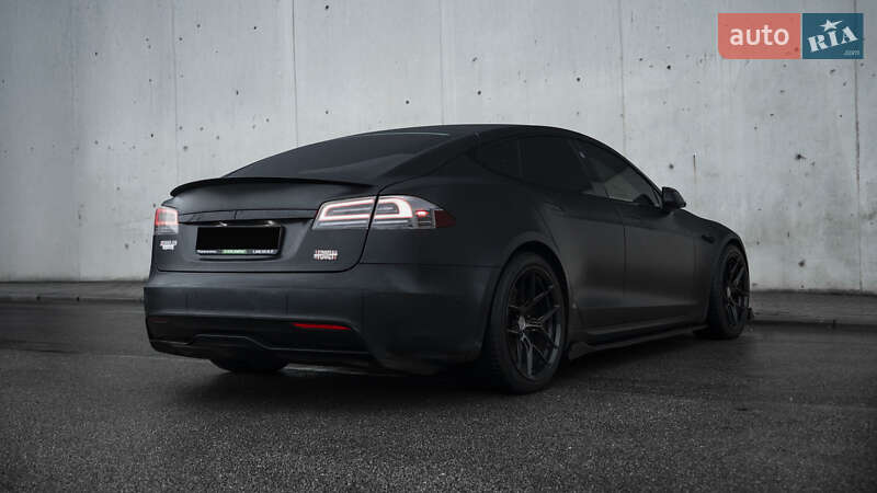 Лифтбек Tesla Model S 2021 в Киеве фото 6 Лифтбек Tesla Model S 2021 в Киеве