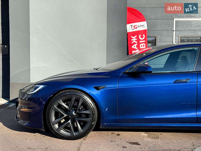 Лифтбек Tesla Model S 2022 в Киеве