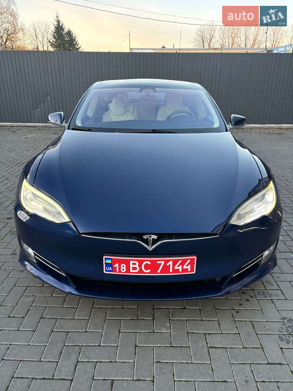 Лифтбек Tesla Model S 2018 в Ровно фото 2 Лифтбек Tesla Model S 2018 в Ровно