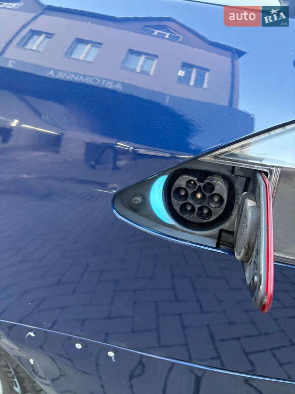 Лифтбек Tesla Model S 2018 в Ровно фото 14 Лифтбек Tesla Model S 2018 в Ровно