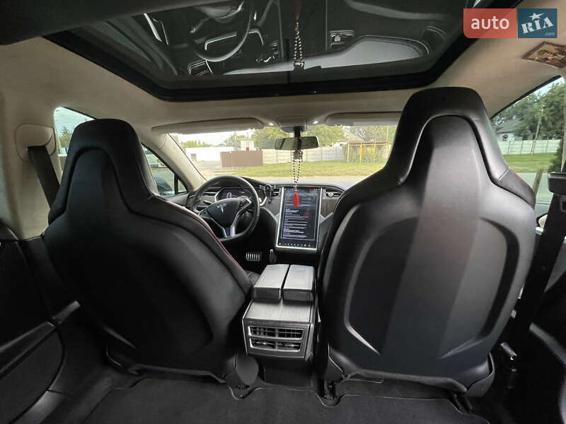 Лифтбек Tesla Model S 2013 в Кременчуге фото 29 Лифтбек Tesla Model S 2013 в Кременчуге