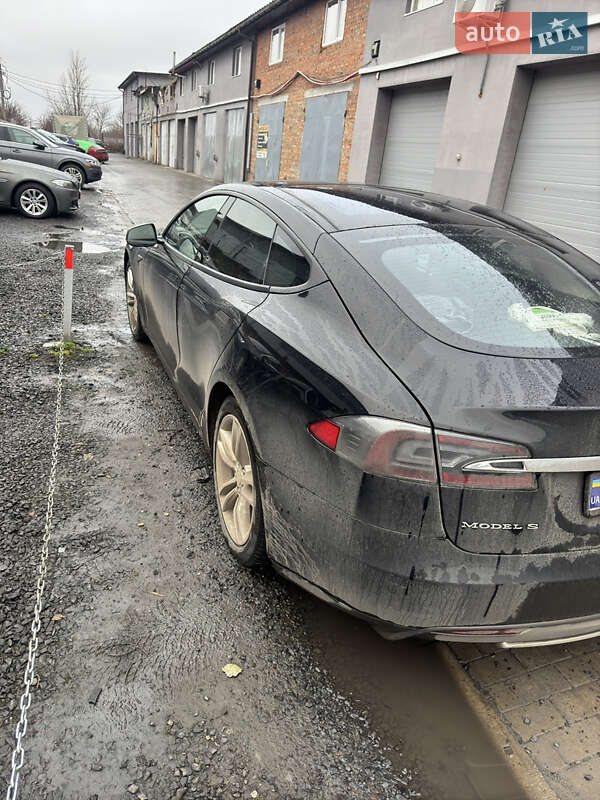 Лифтбек Tesla Model S 2014 в Луцке фото 5 Лифтбек Tesla Model S 2014 в Луцке