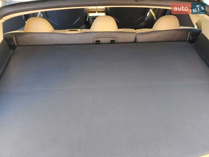 Лифтбек Tesla Model S 2013 в Ивано-Франковске фото 9 Лифтбек Tesla Model S 2013 в Ивано-Франковске