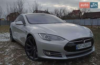 Лифтбек Tesla Model S 2013 в Ивано-Франковске