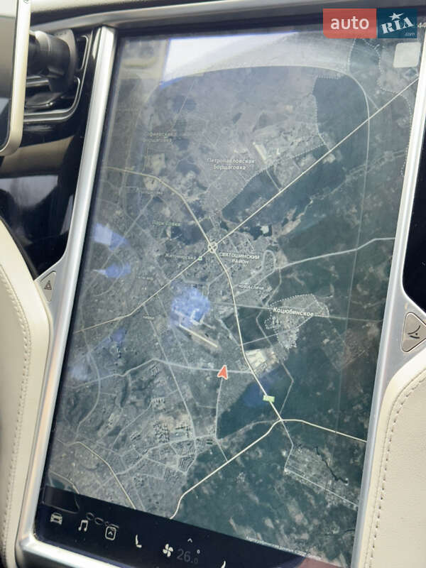 Лифтбек Tesla Model S 2015 в Киеве фото 7 Лифтбек Tesla Model S 2015 в Киеве