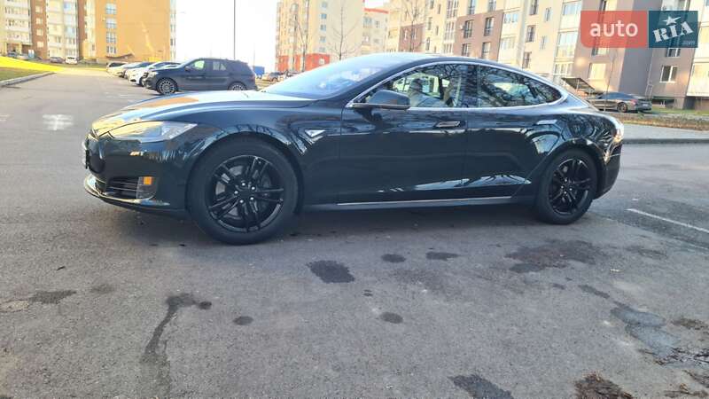 Лифтбек Tesla Model S 2013 в Виннице фото 7 Лифтбек Tesla Model S 2013 в Виннице