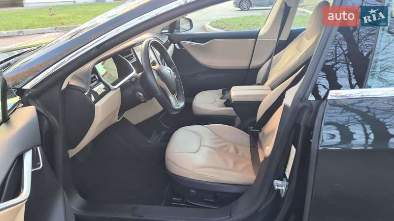 Лифтбек Tesla Model S 2013 в Виннице фото 27 Лифтбек Tesla Model S 2013 в Виннице