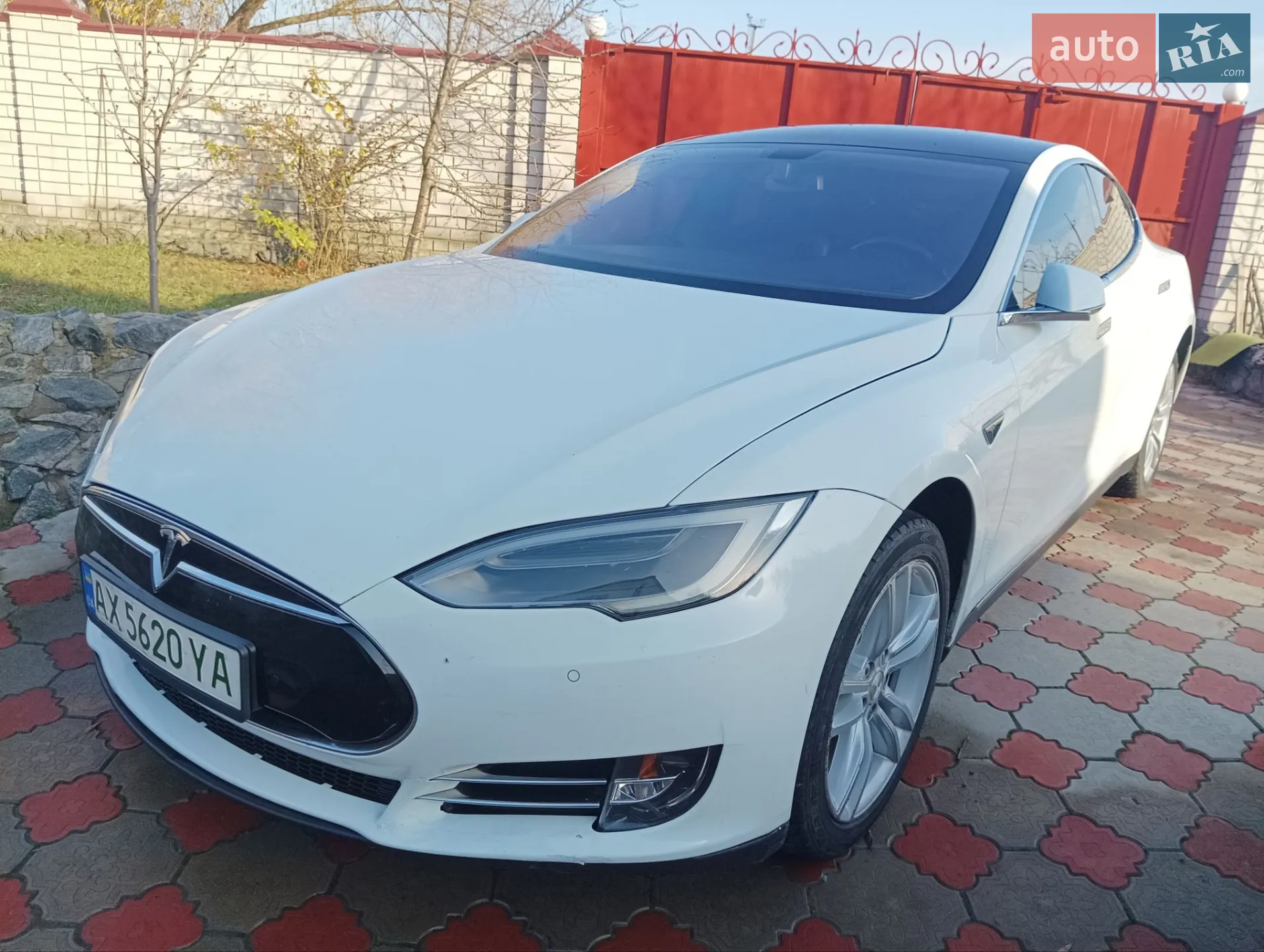 2014 Tesla Model S - мініатюра 2