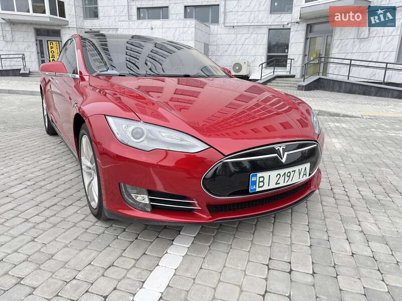 Лифтбек Tesla Model S 2014 в Полтаве фото 7 Лифтбек Tesla Model S 2014 в Полтаве