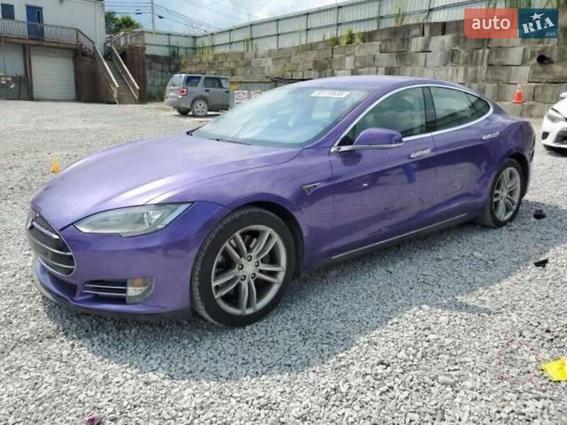 Лифтбек Tesla Model S 2013 в Одессе