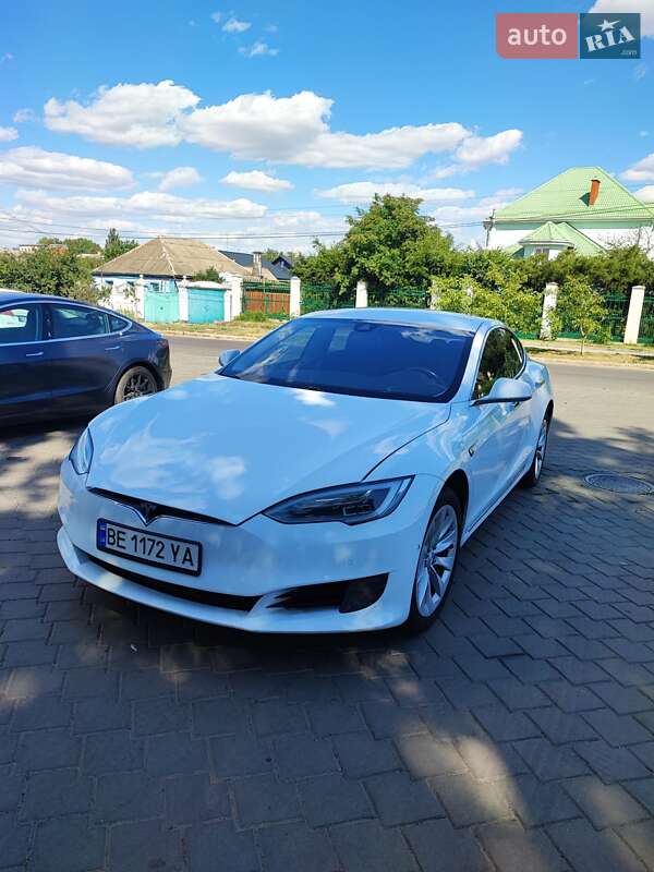 Лифтбек Tesla Model S 2016 в Николаеве фото 3 Лифтбек Tesla Model S 2016 в Николаеве