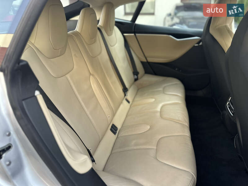 Лифтбек Tesla Model S 2015 в Одессе