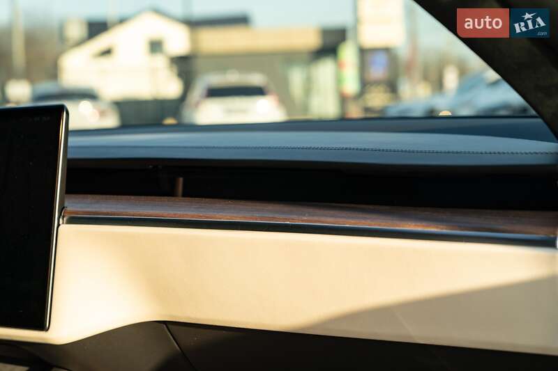 Лифтбек Tesla Model S 2021 в Черновцах фото 35 Лифтбек Tesla Model S 2021 в Черновцах