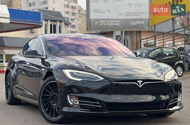 Ліфтбек Tesla Model S 2019 в Одесі
