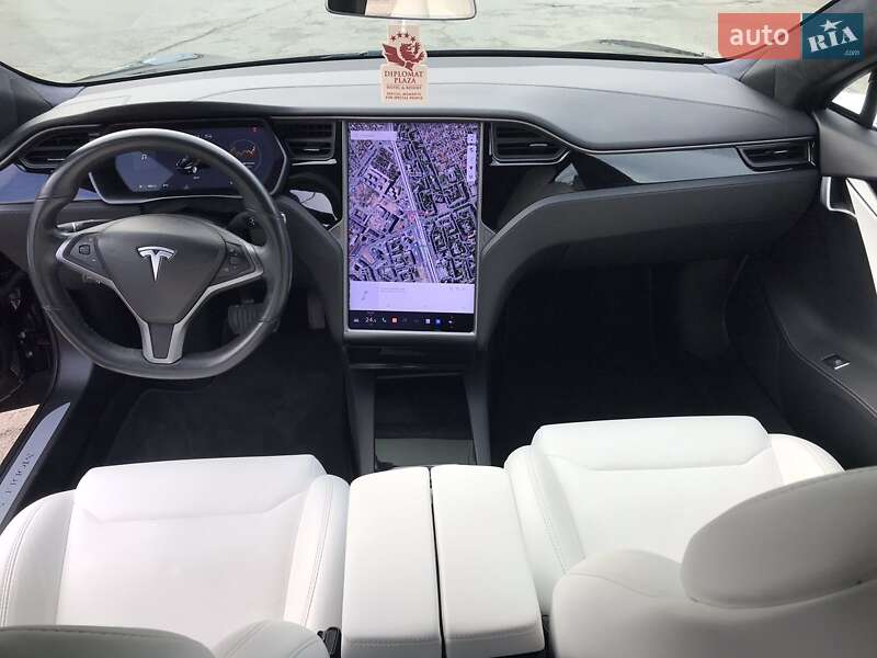 Лифтбек Tesla Model S 2019 в Одессе