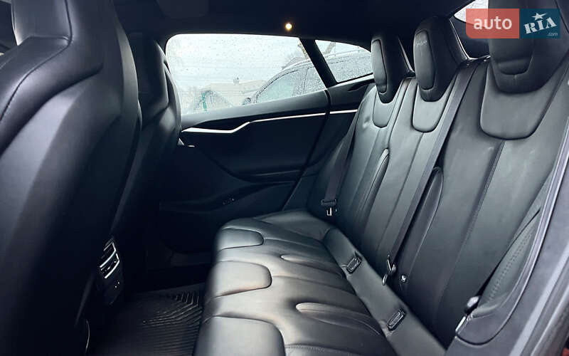Лифтбек Tesla Model S 2016 в Коломые фото 20 Лифтбек Tesla Model S 2016 в Коломые