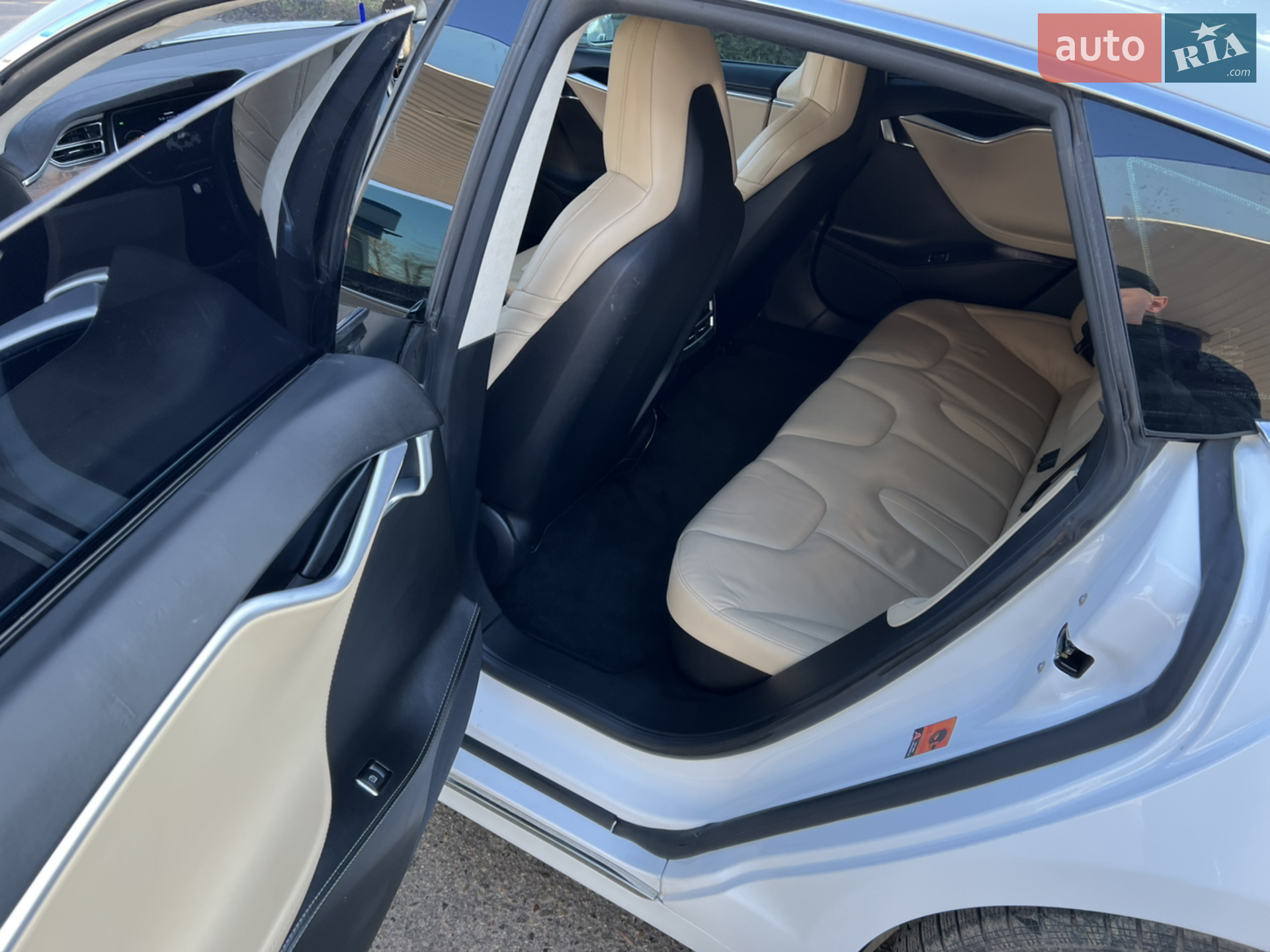 2016 Tesla Model S - мініатюра 18