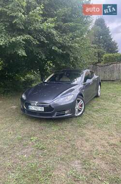 Лифтбек Tesla Model S 2015 в Киеве