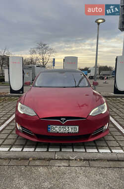 Лифтбек Tesla Model S 2014 в Львове