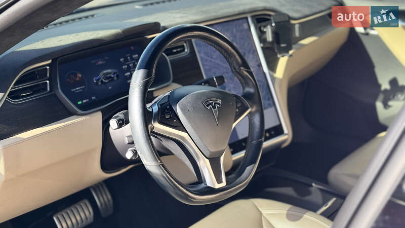 Лифтбек Tesla Model S 2014 в Ивано-Франковске