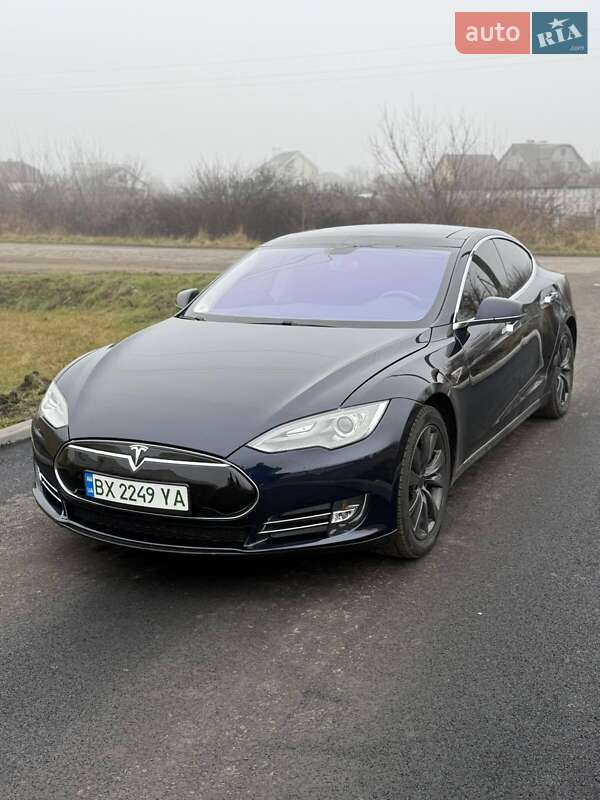 Лифтбек Tesla Model S 2014 в Хмельницком фото 5 Лифтбек Tesla Model S 2014 в Хмельницком