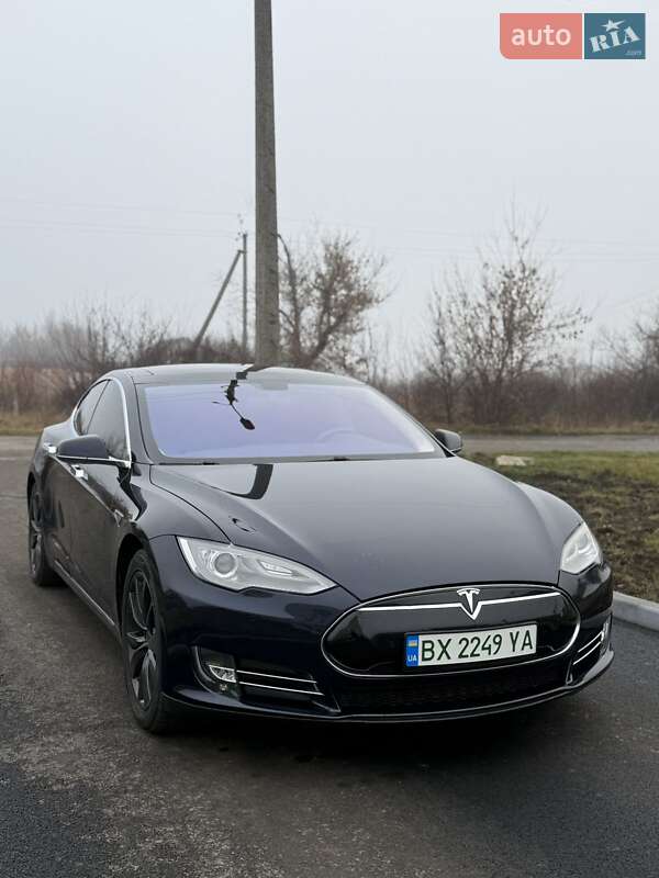 Лифтбек Tesla Model S 2014 в Хмельницком фото 12 Лифтбек Tesla Model S 2014 в Хмельницком