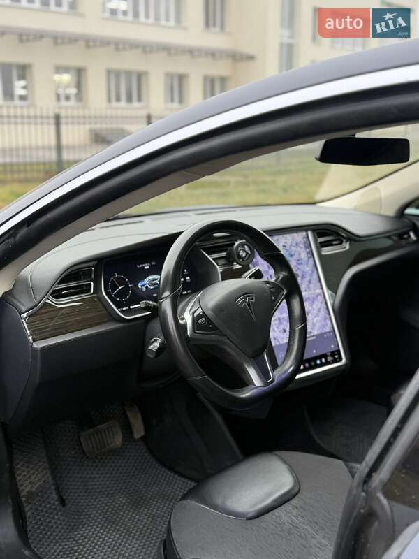 Лифтбек Tesla Model S 2014 в Хмельницком фото 22 Лифтбек Tesla Model S 2014 в Хмельницком