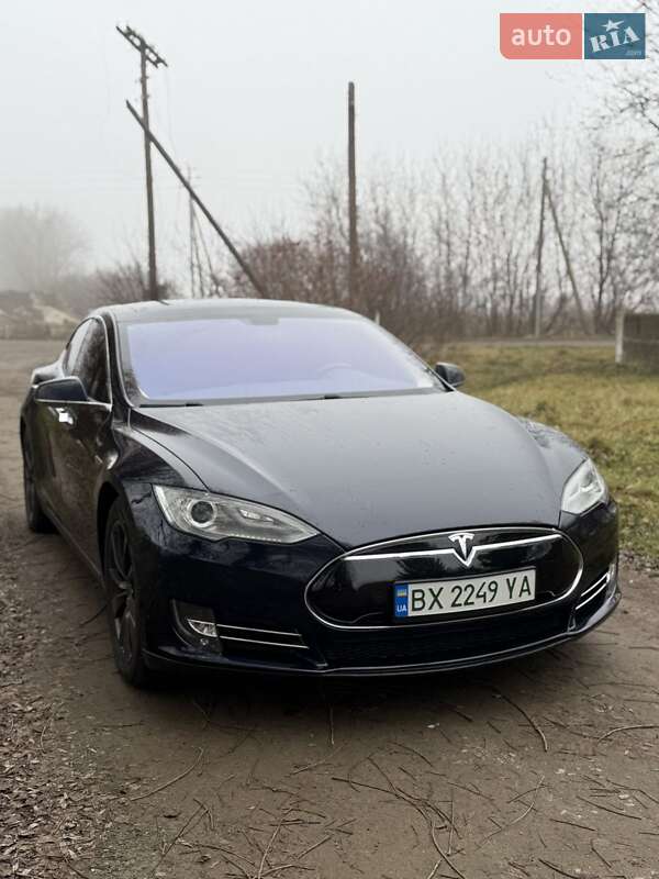 Лифтбек Tesla Model S 2014 в Хмельницком фото 7 Лифтбек Tesla Model S 2014 в Хмельницком