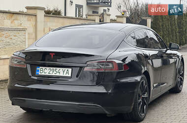 Лифтбек Tesla Model S 2014 в Львове