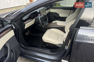 Лифтбек Tesla Model S 2022 в Коломые