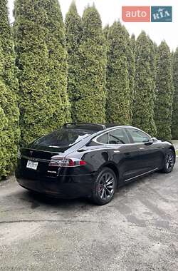 Лифтбек Tesla Model S 2019 в Березному