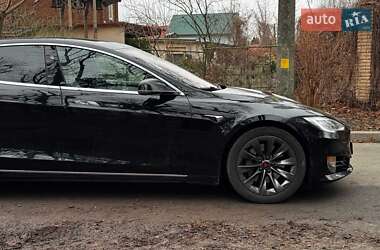Ліфтбек Tesla Model S 2019 в Києві