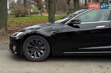 Ліфтбек Tesla Model S 2019 в Києві