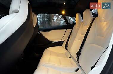Ліфтбек Tesla Model S 2019 в Києві
