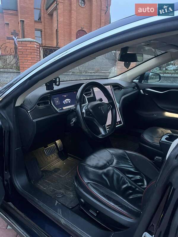 Ліфтбек Tesla Model S 2013 в Житомирі