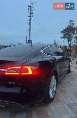Лифтбек Tesla Model S 2013 в Житомире
