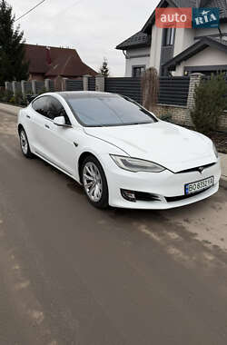 Лифтбек Tesla Model S 2016 в Тернополе