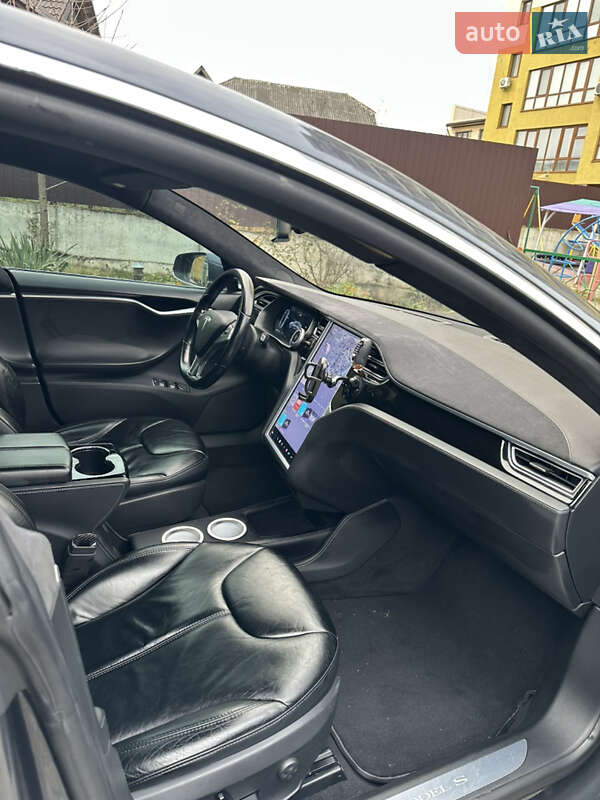 Лифтбек Tesla Model S 2014 в Хмельницком фото 8 Лифтбек Tesla Model S 2014 в Хмельницком