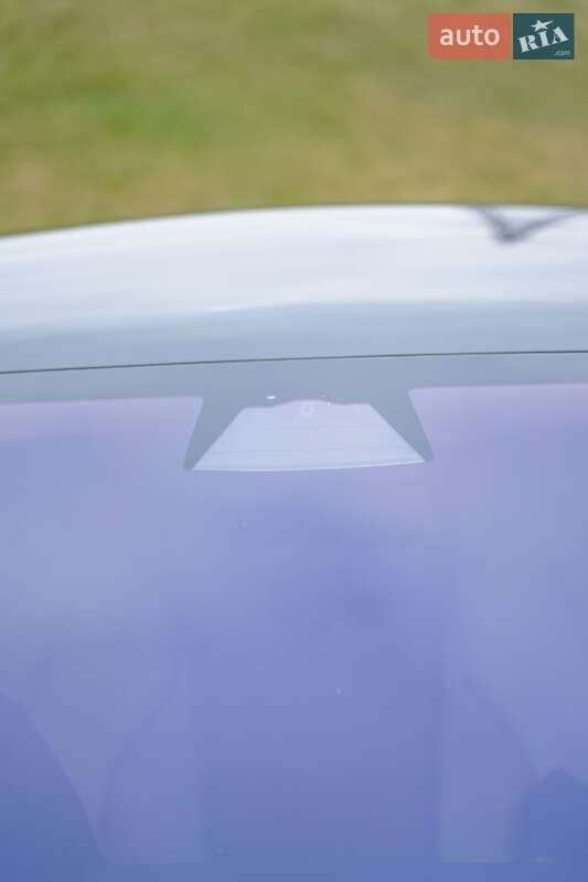 Лифтбек Tesla Model S 2018 в Днепре