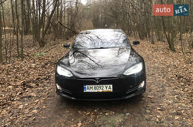 Лифтбек Tesla Model S 2016 в Житомире