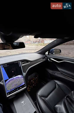 Лифтбек Tesla Model S 2016 в Киеве